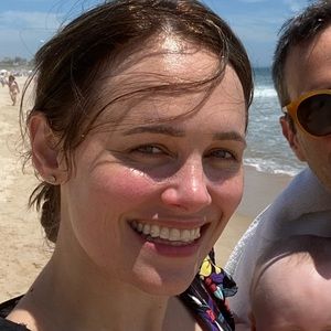 Meet your Posher, Leslie